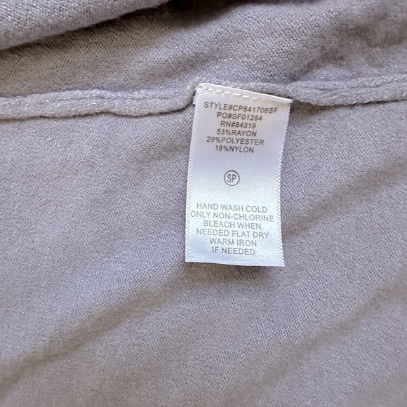 NWOT Evolution by Cyrus Purple Lavender Cardigan ~ size SP - Picture 8 of 9